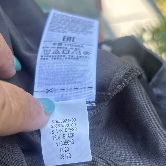 Gap Velveteen Dress NEW Elastic Puff Sleeve Cocktail Party Holidays Medium - Picture 8 of 9